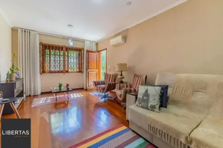 Casa com 3 Quartos à venda, 1640m² no Vila João Pessoa, Porto Alegre