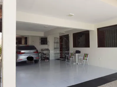 Casa com 4 Quartos à venda, 220m² no Barro Vermelho, Natal