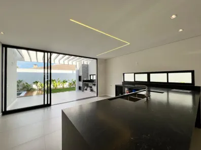 Casa com 3 Quartos à venda, 242m² no Ondas, Piracicaba