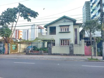 Sobrado com 4 Quartos à venda, 327m² no Torre, Recife