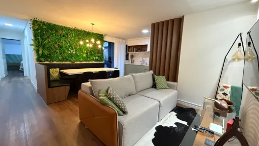 Apartamento com 2 Quartos para alugar, 104m² no Iririú, Joinville