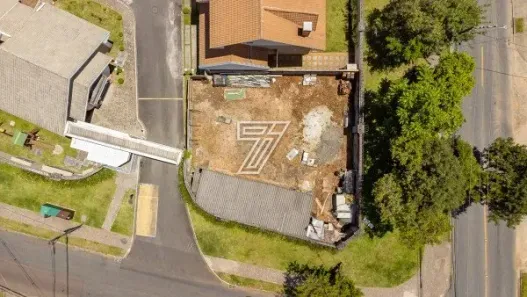 Lote/Terreno à venda, 251m² no Butiatuvinha, Curitiba