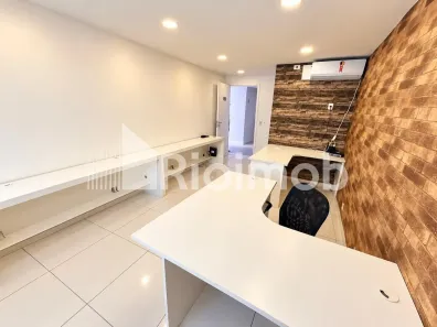 Sala Comercial à venda, 22m² no Recreio dos Bandeirantes, Rio de Janeiro