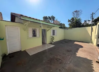 Casa de Condomínio com 2 Quartos para venda ou aluguel, 50m² no Condomínio Primor das Torres, Cuiabá