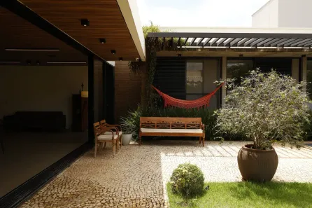 Casa de Condomínio com 4 Quartos à venda, 360m² no Loteamento Portal do Sol I, Goiânia