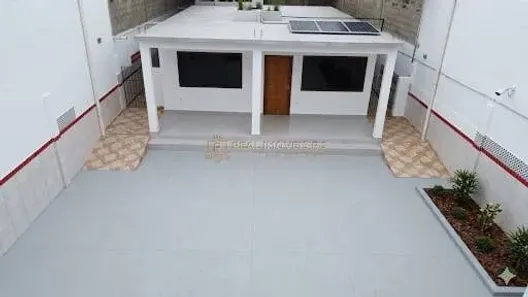 Casa com 3 Quartos à venda, 395m² no Realengo, Rio de Janeiro