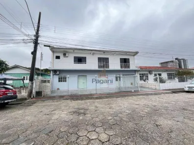 Casa com 3 Quartos à venda, 300m² no Nossa Senhora do Rosário, São José
