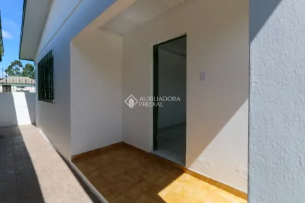 Casa com 2 Quartos para alugar, 50m² no Rio Branco, Canoas