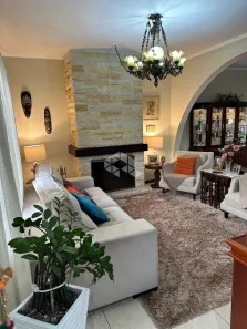 Casa com 3 Quartos à venda, 220m² no Medianeira, Porto Alegre