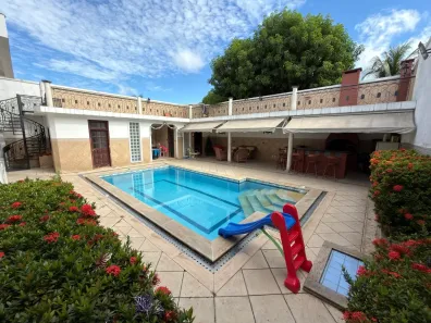 Casa de Condomínio com 5 Quartos à venda, 425m² no Aleixo, Manaus