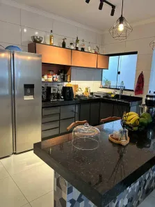 Casa com 3 Quartos à venda, 90m² no Parque Trindade, Aparecida de Goiânia