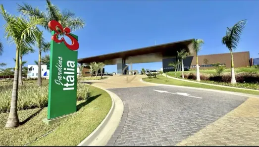 Lote/Terreno à venda, 556m² no Jardins Itália, Goiânia