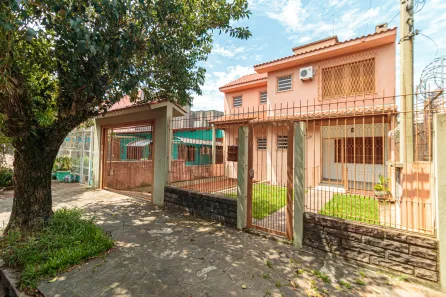 Casa com 3 Quartos à venda, 300m² no Jardim Itu, Porto Alegre