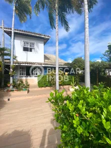 Casa de Condomínio com 4 Quartos à venda, 144m² no Pitangueiras, Lauro de Freitas