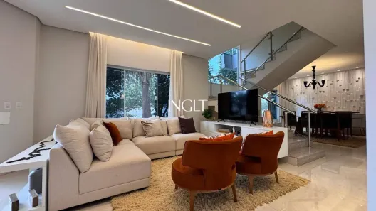 Casa de Condomínio com 5 Quartos à venda, 280m² no Operária, Londrina
