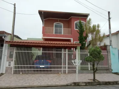 Sobrado com 3 Quartos à venda, 181m² no Vila São José, Taubaté