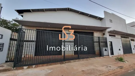 Galpão/Depósito/Armazém para alugar, 122m² no Morada dos Pássaros, Uberlândia