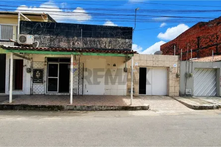Casa com 3 Quartos à venda, 242m² no Conjunto Ceará I, Fortaleza