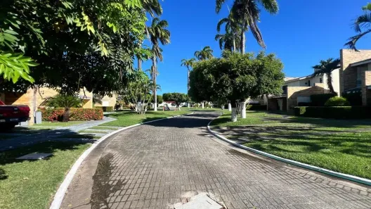 Casa de Condomínio com 4 Quartos para alugar, 299m² no , Eusébio