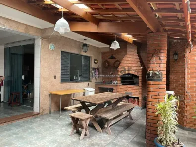 Casa com 3 Quartos à venda, 180m² no Conjunto Residencial Butantã, São Paulo