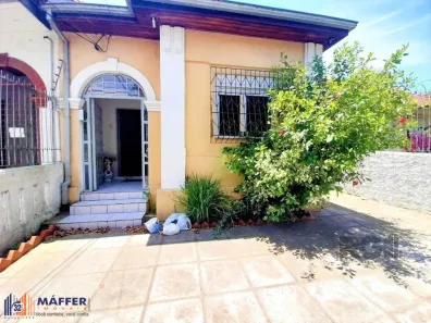 Casa com 3 Quartos à venda, 117m² no Medianeira, Porto Alegre
