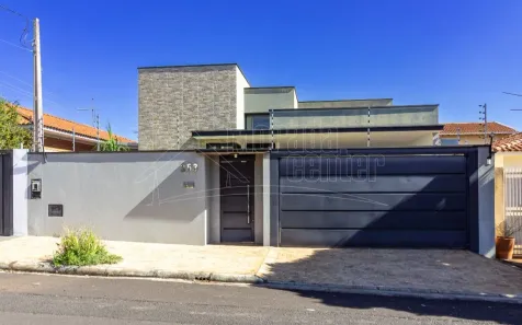 Casa com 3 Quartos para alugar, 179m² no Vila Harmonia, Araraquara