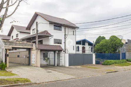 Sobrado com 3 Quartos à venda, 206m² no Água Verde, Curitiba