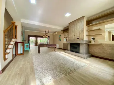 Casa de Condomínio com 3 Quartos à venda, 285m² no São José, Canela