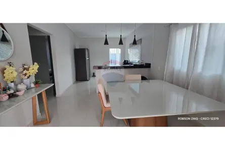Casa com 3 Quartos para alugar, 117m² no , Confresa