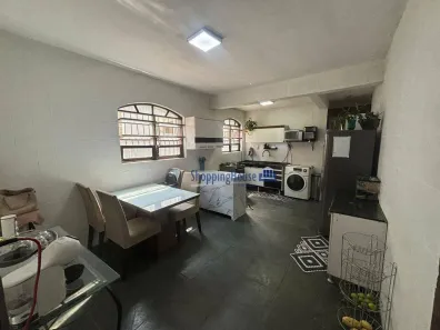Casa com 3 Quartos para alugar, 140m² no Vila Portuguesa, São Paulo