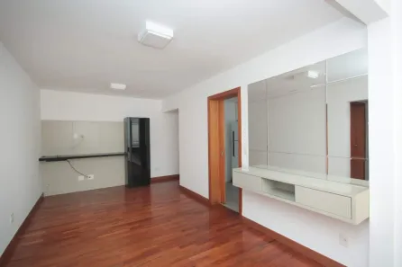 Apartamento com 2 Quartos para alugar, 70m² no Savassi, Belo Horizonte