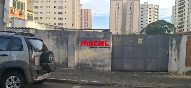 Lote/Terreno à venda, 600m² no Vila Adyana, São José dos Campos