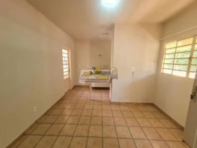 Apartamento com 1 Quarto para alugar, 49m² no Santa Maria, Uberaba