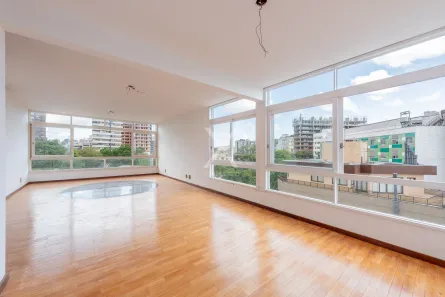 Apartamento com 3 Quartos para alugar, 194m² no Moinhos de Vento, Porto Alegre