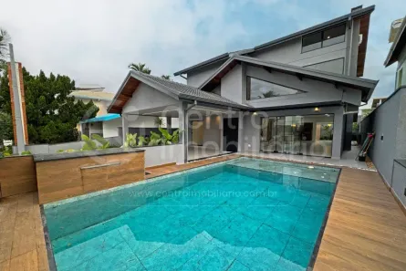 Casa de Condomínio com 5 Quartos à venda, 320m² no , Peruíbe