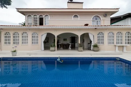 Sobrado com 5 Quartos à venda, 380m² no Jardim Everest, São Paulo