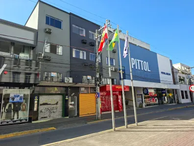 Imóvel Comercial com 1 Quarto para alugar, 75m² no Centro, Joinville