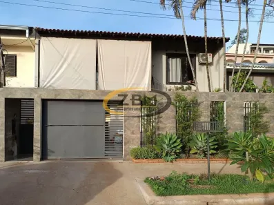Casa com 3 Quartos à venda, 200m² no Jardim Alvorada, Londrina