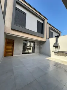 Sobrado com 3 Quartos à venda, 100m² no Vila Nhocune, São Paulo