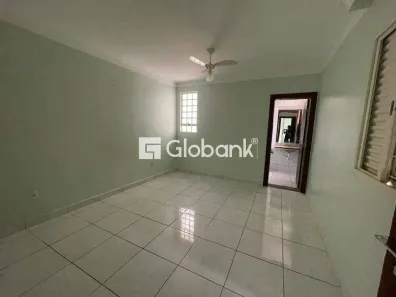 Casa com 3 Quartos à venda, 280m² no Major Prates, Montes Claros