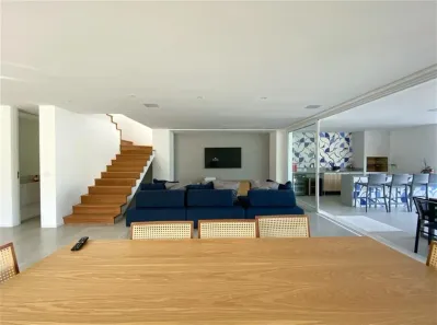 Sobrado com 5 Quartos à venda, 254m² no Frade (Cunhambebe), Angra dos Reis