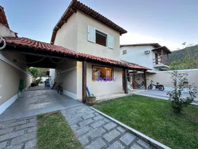 Casa com 4 Quartos à venda, 360m² no Piratininga, Niterói