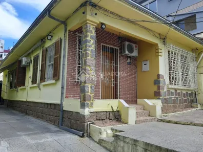 Casa com 3 Quartos à venda, 254m² no Santana, Porto Alegre