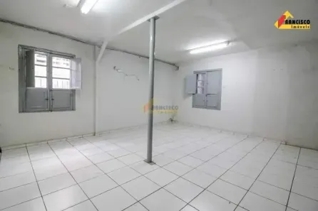 Sala Comercial para alugar, 35m² no Centro, Divinópolis
