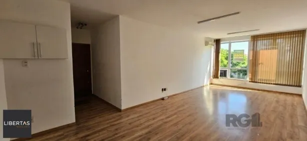 Sala Comercial à venda, 43m² no Moinhos de Vento, Porto Alegre