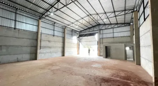 Galpão/Depósito/Armazém com 1 Quarto à venda, 200m² no Indústrias Leves, Londrina