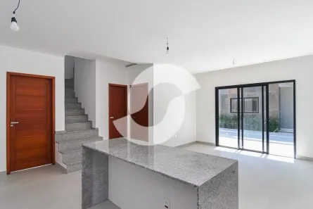 Casa de Condomínio com 4 Quartos à venda, 187m² no Itaipu, Niterói
