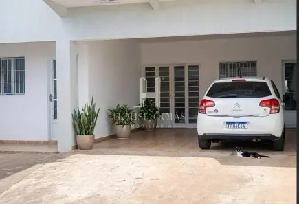 Sobrado com 5 Quartos à venda, 205m² no Residencial Recanto das Emas, Goiânia
