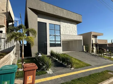 Casa de Condomínio com 4 Quartos à venda, 210m² no Jardins Nápoles, Senador Canedo