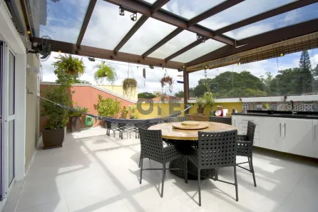 Casa de Condomínio com 4 Quartos à venda, 186m² no Jardim Ana Estela, Carapicuíba